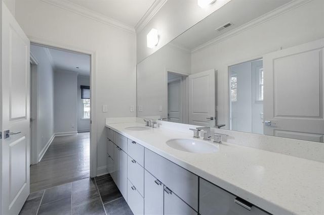 3117 W Roxboro NE Road, Atlanta, GA 30324