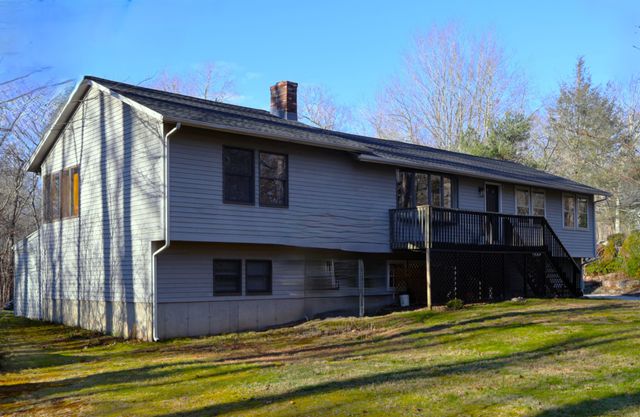 73 Airline Road, Clinton, CT 06413