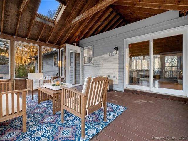 73 Airline Road, Clinton, CT 06413