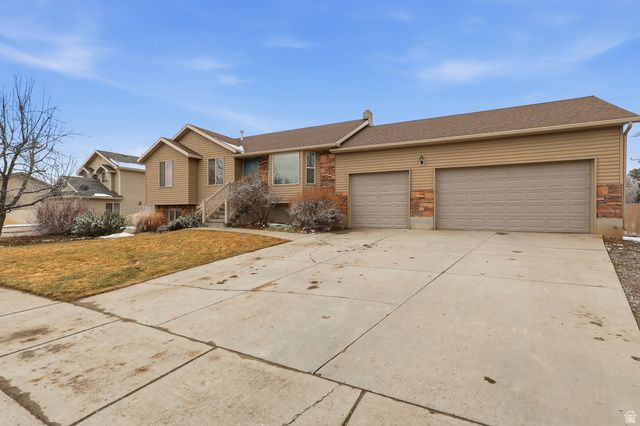 496 S 3RD, Preston, ID 83263