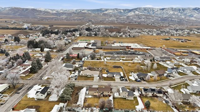 496 S 3RD, Preston, ID 83263