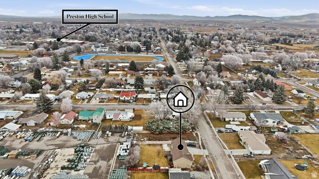 496 S 3RD, Preston, ID 83263