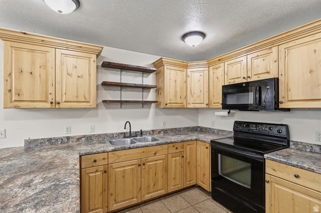 496 S 3RD, Preston, ID 83263