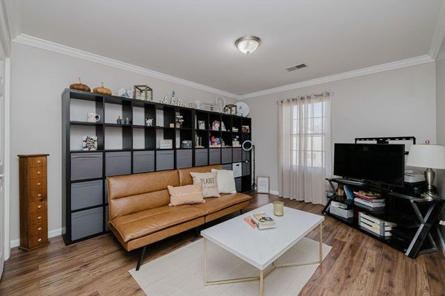 20 Reeves St, Fall River, MA 02721