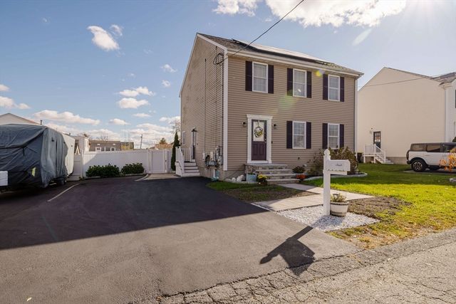 20 Reeves St, Fall River, MA 02721