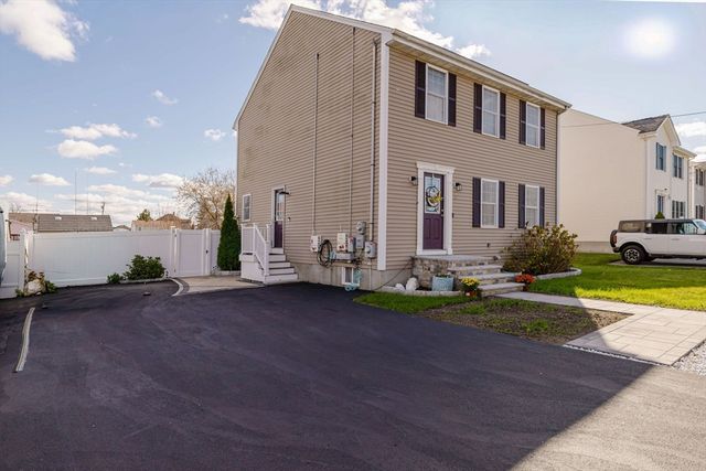 20 Reeves St, Fall River, MA 02721