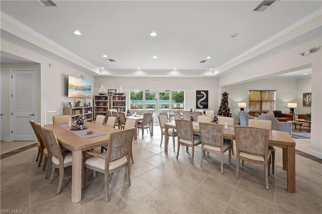 11041 Gulf Reflections DR # 306, Fort Myers, FL 33908