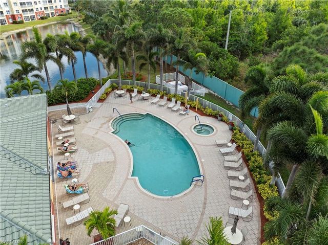 11041 Gulf Reflections DR # 306, Fort Myers, FL 33908