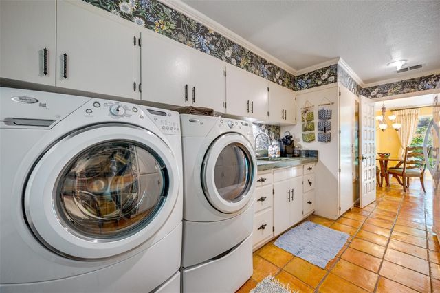 2223 N Link Street, Palestine, TX 75803