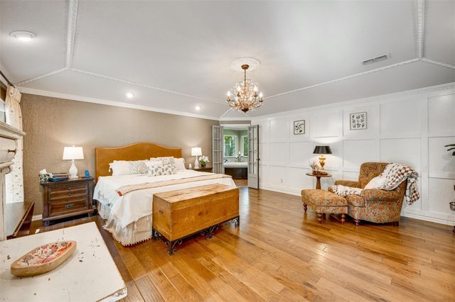 2223 N Link Street, Palestine, TX 75803