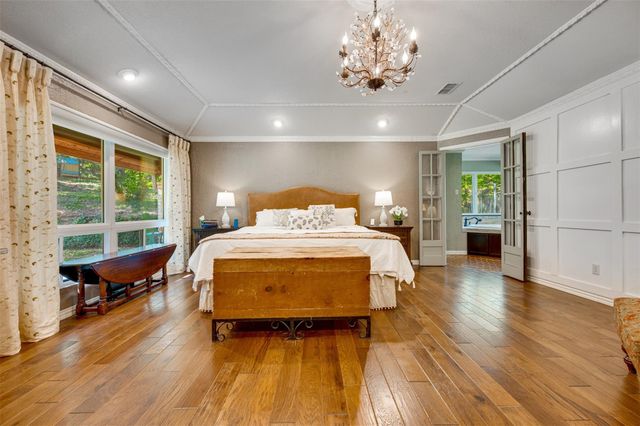 2223 N Link Street, Palestine, TX 75803