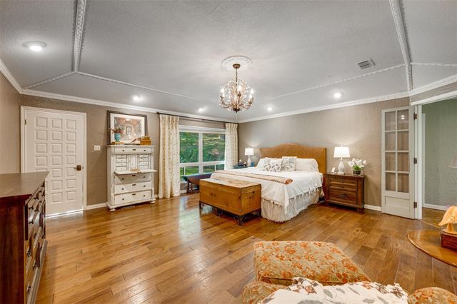 2223 N Link Street, Palestine, TX 75803