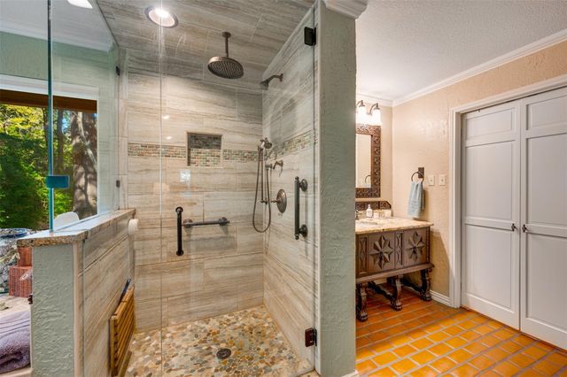 2223 N Link Street, Palestine, TX 75803