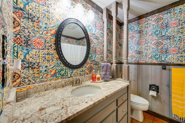 2223 N Link Street, Palestine, TX 75803