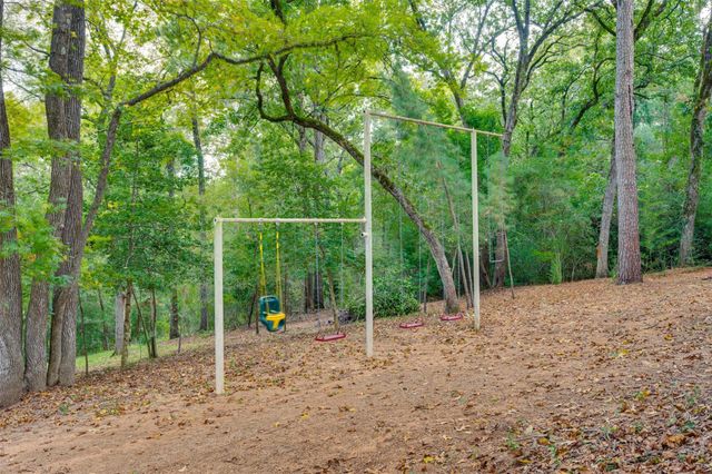 2223 N Link Street, Palestine, TX 75803