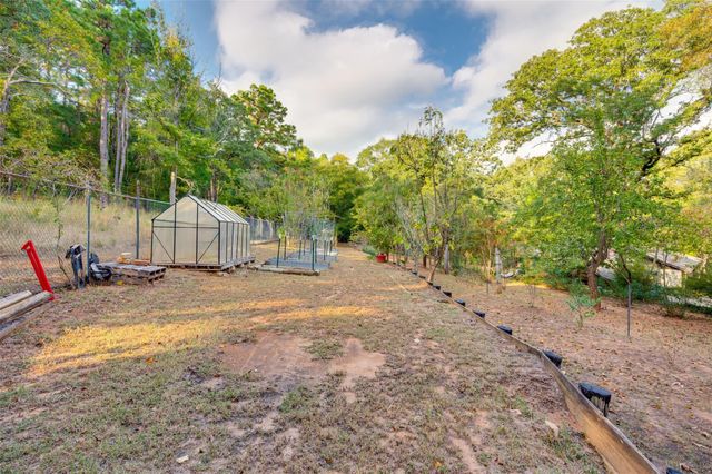 2223 N Link Street, Palestine, TX 75803