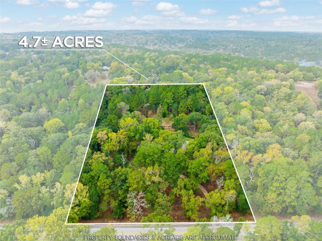 2223 N Link Street, Palestine, TX 75803