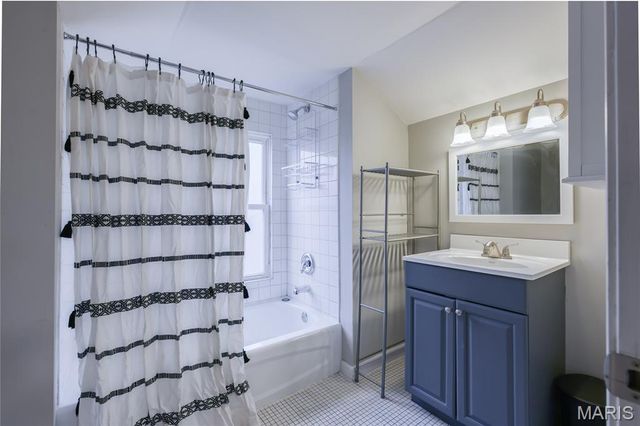 6808 Corbitt Avenue, University City, MO 63130