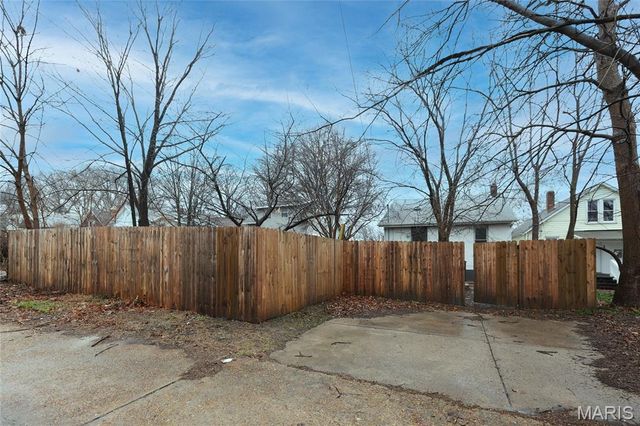 6808 Corbitt Avenue, University City, MO 63130