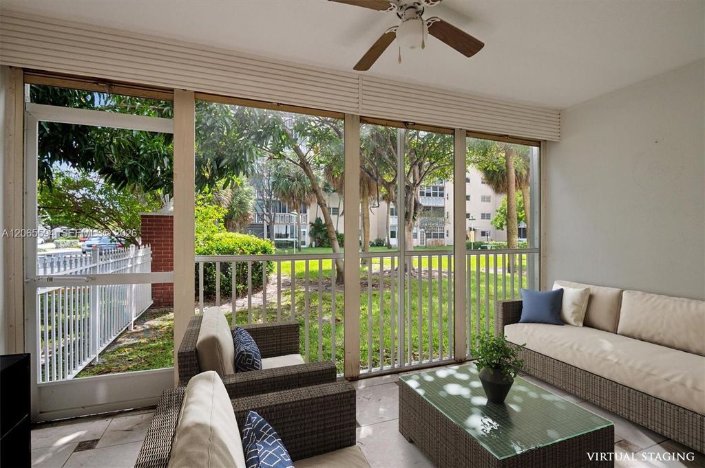 Image 5 of property listing at 619 NE 14th Ave 101, Hallandale Beach, FL 33009