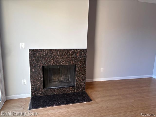 2830 Davison Avenue, Auburn Hills, MI 48326