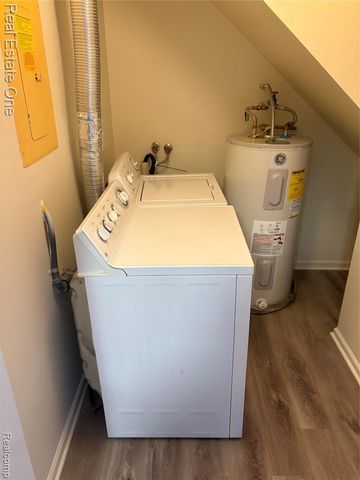 2830 Davison Avenue, Auburn Hills, MI 48326