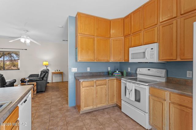 13191 N Red Hill Road, Marana, AZ 85653