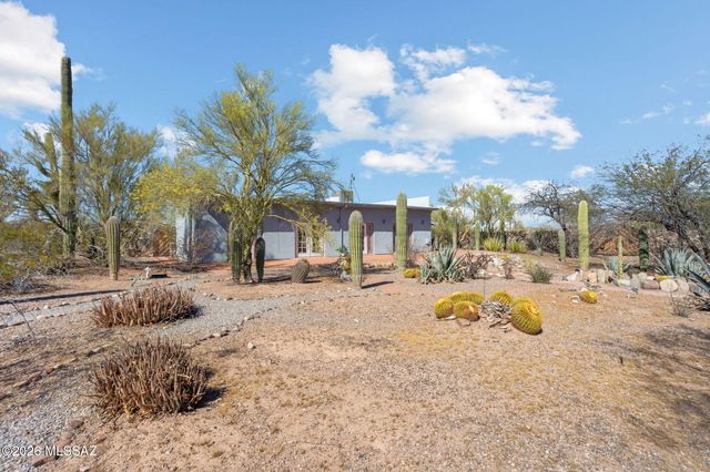 13191 N Red Hill Road, Marana, AZ 85653