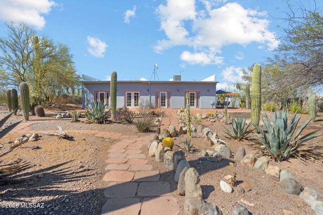 13191 N Red Hill Road, Marana, AZ 85653