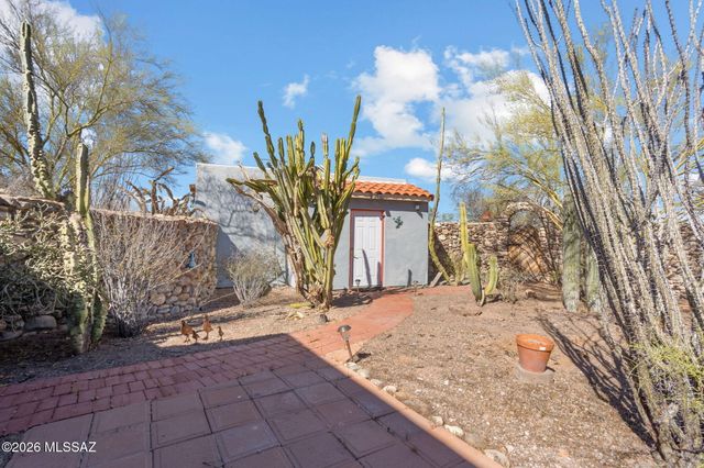 13191 N Red Hill Road, Marana, AZ 85653