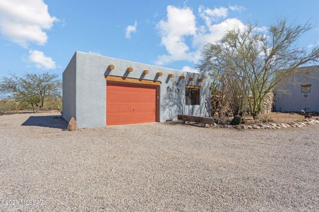 13191 N Red Hill Road, Marana, AZ 85653