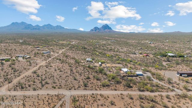 13191 N Red Hill Road, Marana, AZ 85653