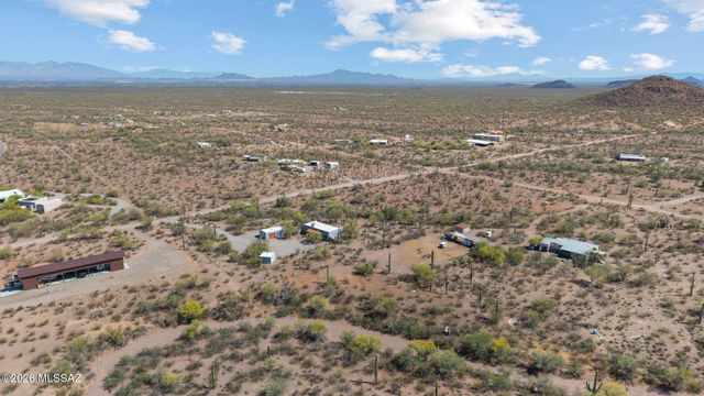 13191 N Red Hill Road, Marana, AZ 85653