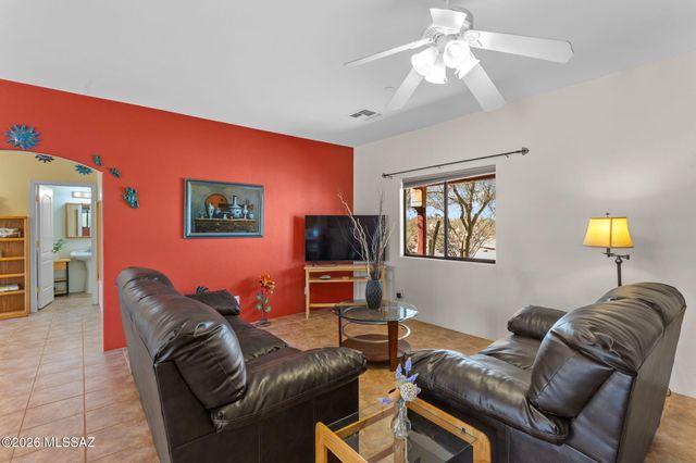 13191 N Red Hill Road, Marana, AZ 85653