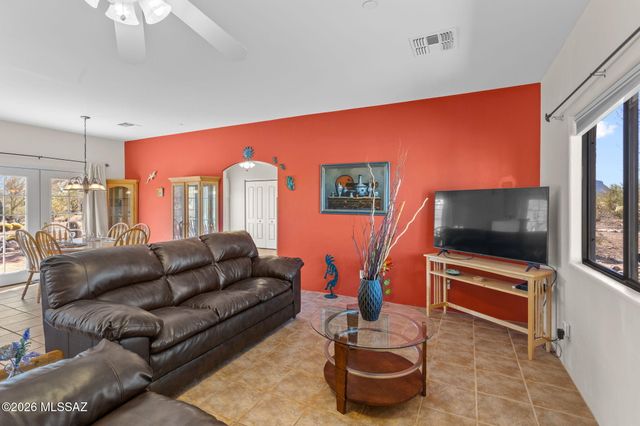 13191 N Red Hill Road, Marana, AZ 85653