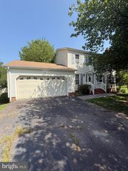 5805 COOLIDGE CT, Fredericksburg, VA 22407