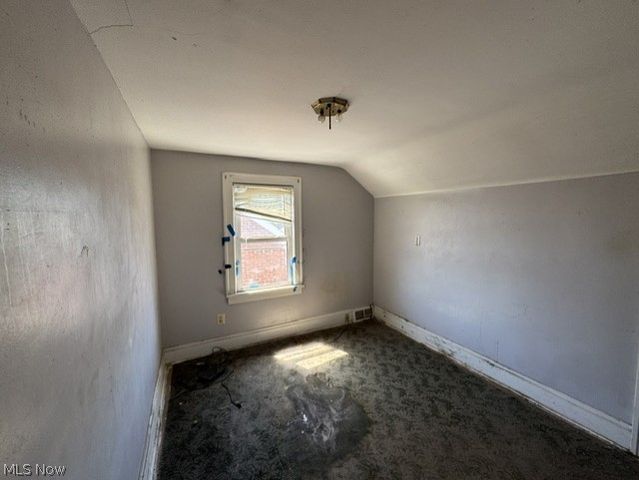 19205 Arrowhead Avenue, Cleveland, OH 44119