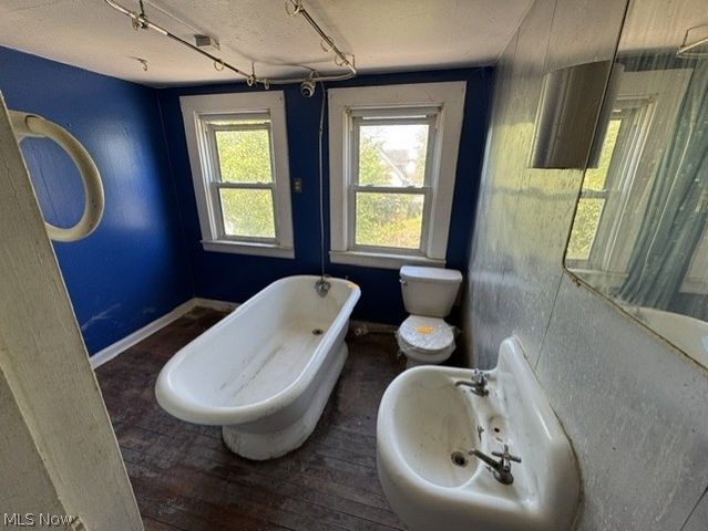 19205 Arrowhead Avenue, Cleveland, OH 44119