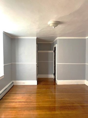 346 Carrington Avenue, Woonsocket, RI 02895