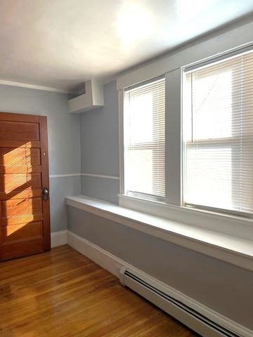 346 Carrington Avenue, Woonsocket, RI 02895