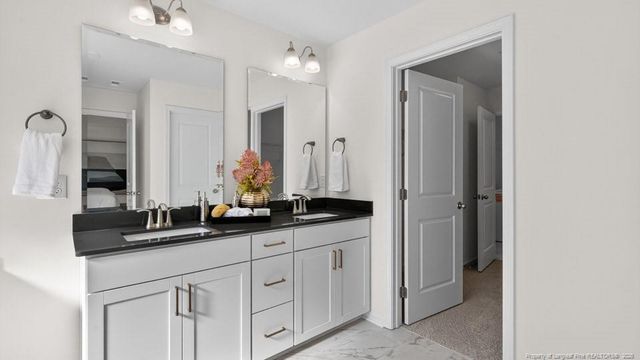 1021 Martin Farms Boulevard, Aberdeen, NC 28315