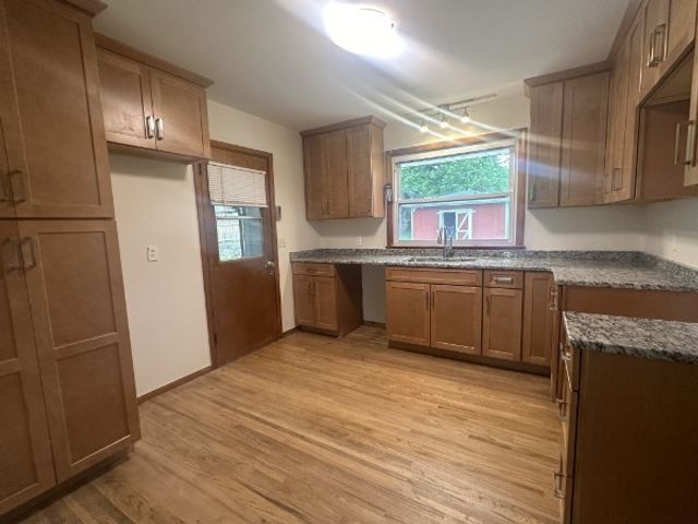 5105 Regent Dr, Nashville, TN 37220