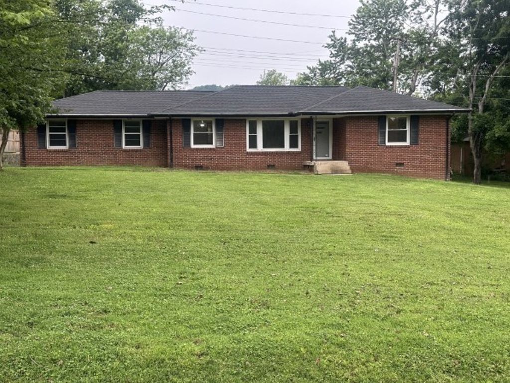 5105 Regent Dr, Nashville, TN 37220