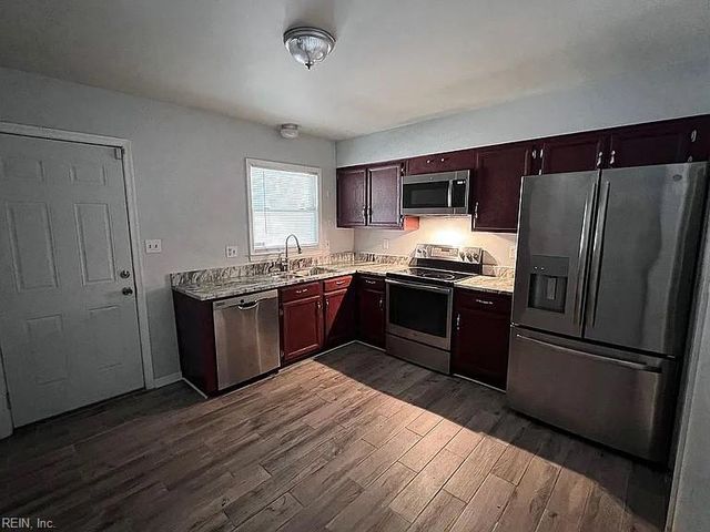 321 Susan Constant DR, Newport News, VA 23608