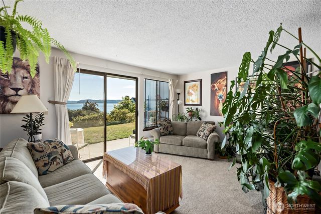 1475 SE 9th Avenue, Oak Harbor, WA 98277