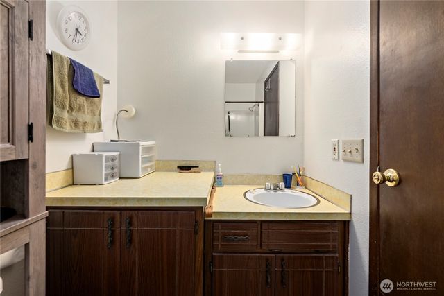 1475 SE 9th Avenue, Oak Harbor, WA 98277