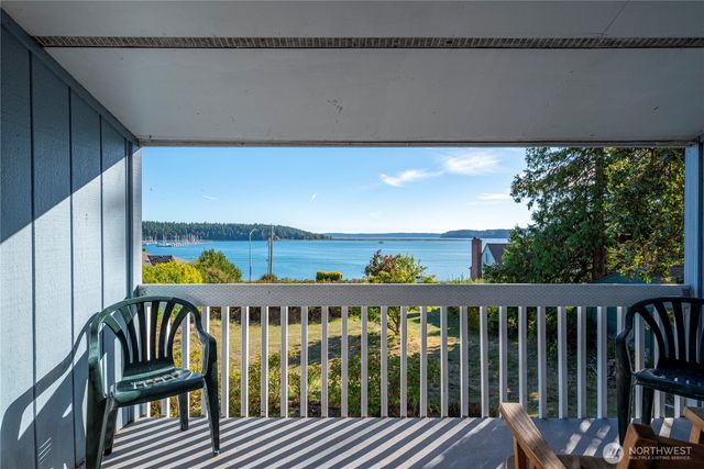 1475 SE 9th Avenue, Oak Harbor, WA 98277