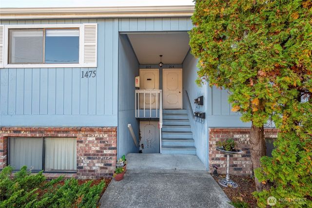 1475 SE 9th Avenue, Oak Harbor, WA 98277