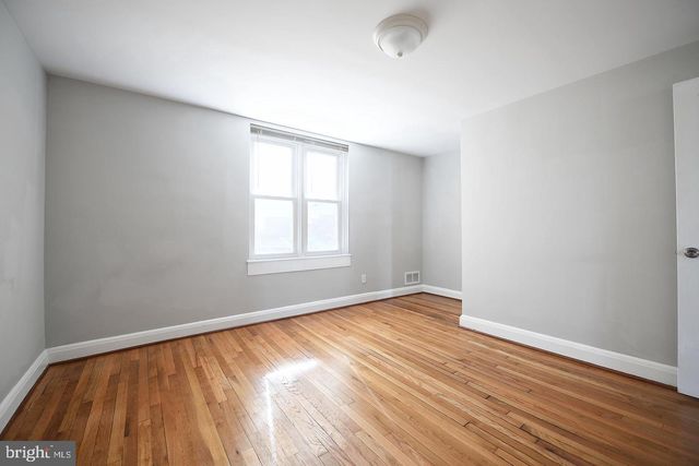 3220 KENTUCKY AVE, Baltimore, MD 21213