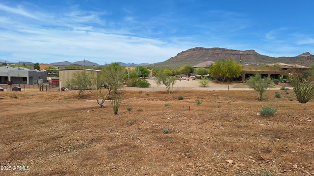 42400 N Central Avenue D, Phoenix, AZ 85086